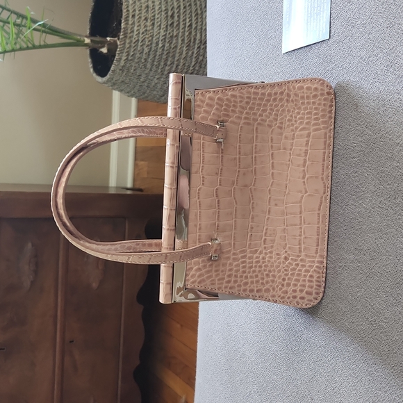 ANTONIO MELANI ▪︎ Leather Clutch w/ Handle, Pink Reptile Stamped, Excellent Cond - Picture 5 of 8